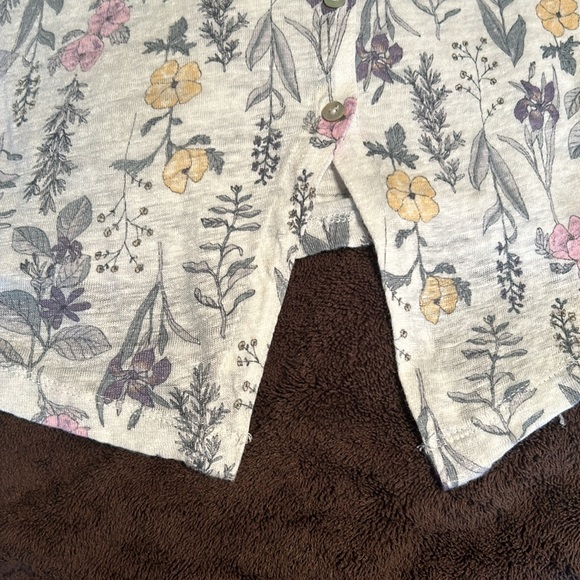 Rachel Ashwell Women’s sleeveless shirt. 100% linen. Size Medium. - Picture 5 of 9